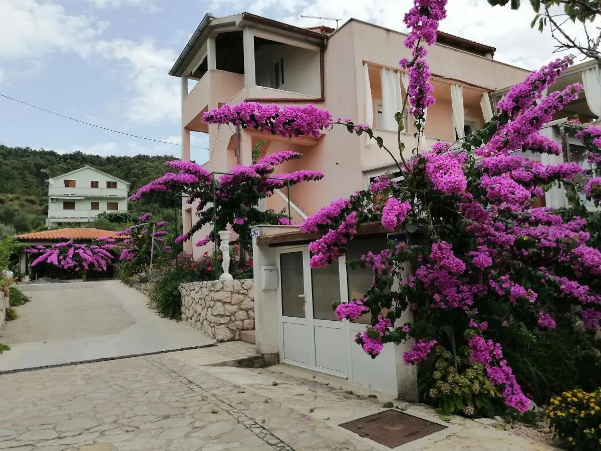 Apartment Karlic 2 Kampor