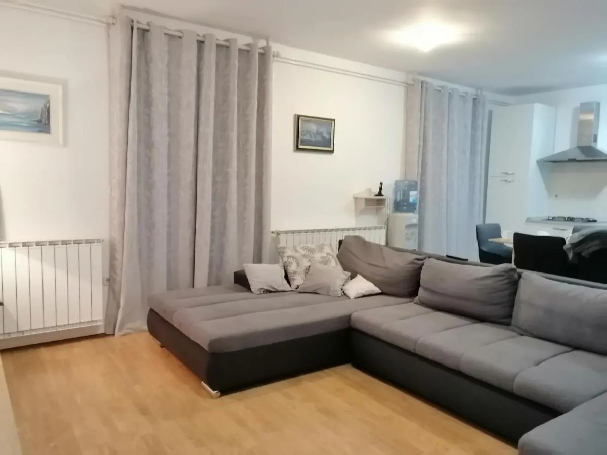 Apartment Karlic 2 Kampor