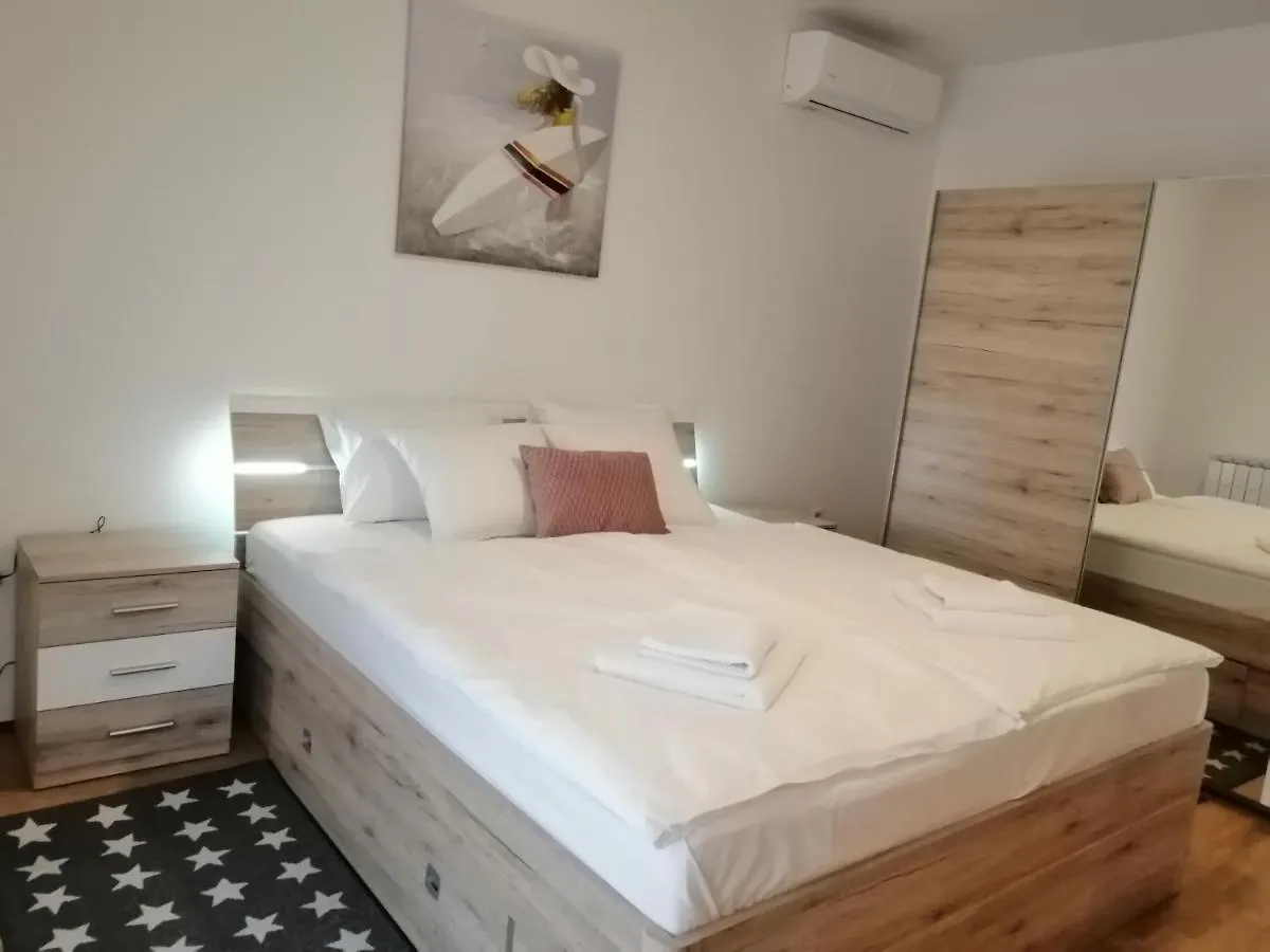 Apartment Karlic 2 Kampor 0*,  Croatia