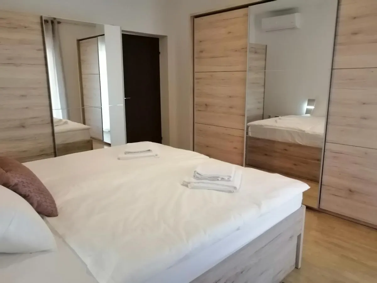Apartment Karlic 2 Kampor Croatia