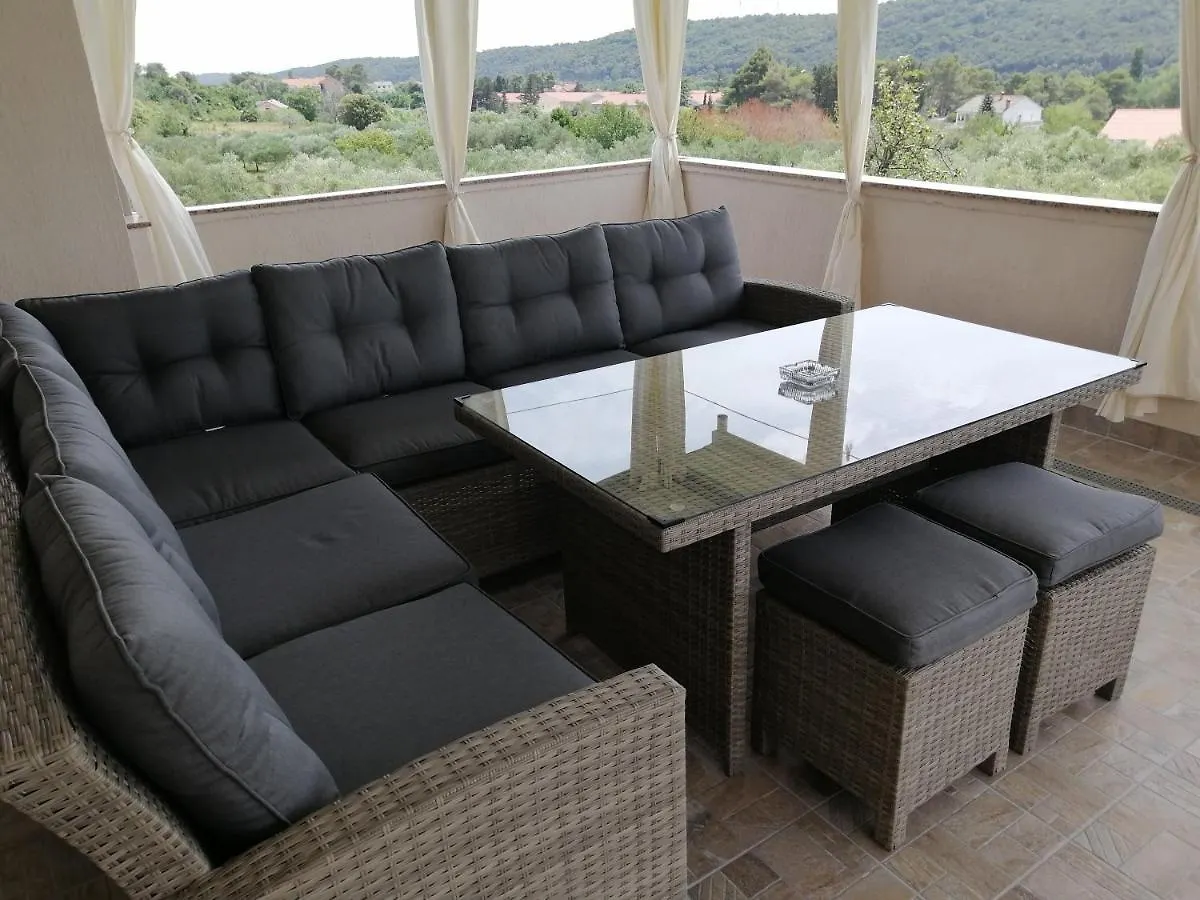 Apartment Karlic 2 Kampor Croatia